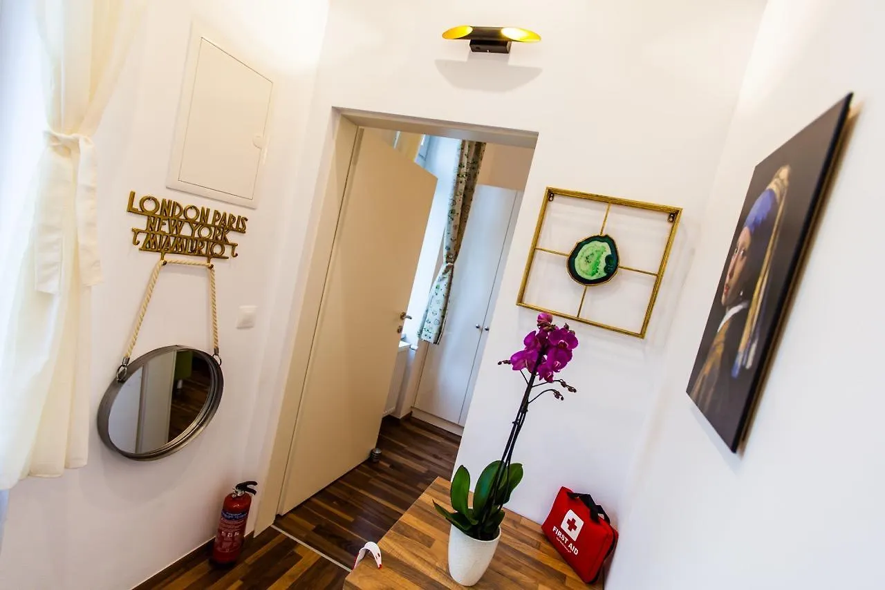 Cosy 2 Bedroom Apartment Vienna, Free Garage  Wien