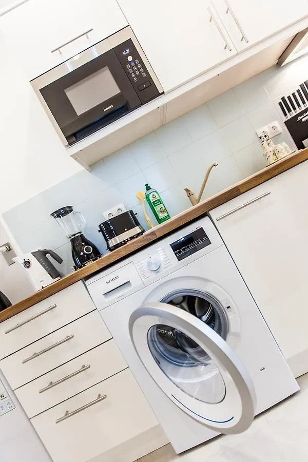 Cosy 2 Bedroom Apartment Vienna, Free Garage Østrig